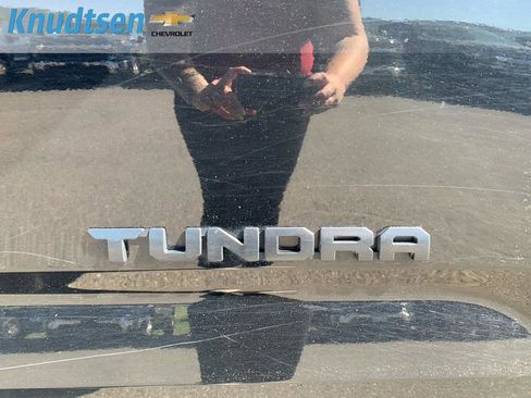 Used 2025 Toyota Tundra Limited AWD/4WD image 10