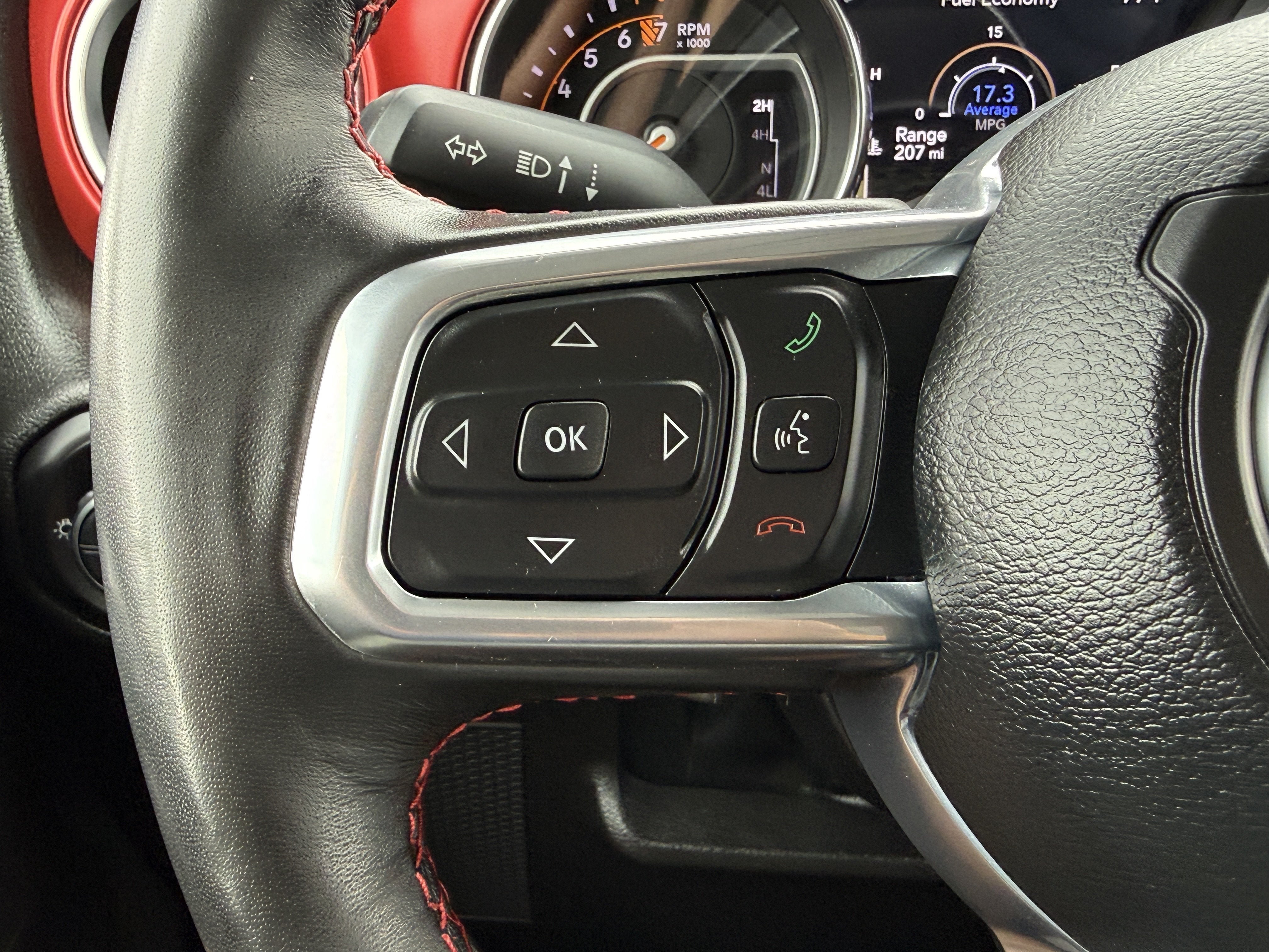 Used 2023 Jeep Gladiator Rubicon w/ Cold Weather Group AWD/4WD image 23