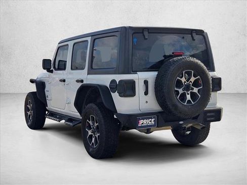 Used 2018 Jeep Wrangler Unlimited Sahara AWD/4WD image 7