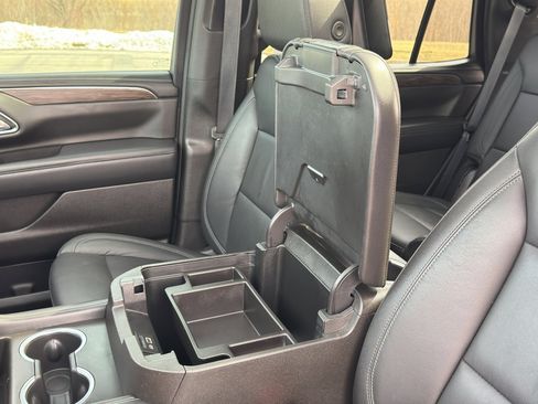 Used 2021 Chevrolet Tahoe Z71 w/ Luxury Package image 20