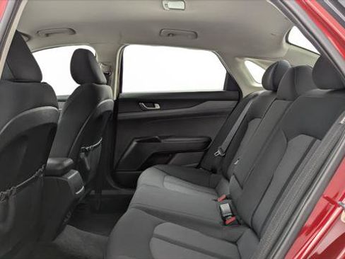 Used 2022 Kia K5 LXS FWD image 17
