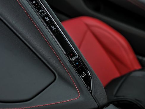 Used 2023 Chevrolet Corvette Stingray Coupe RWD image 29