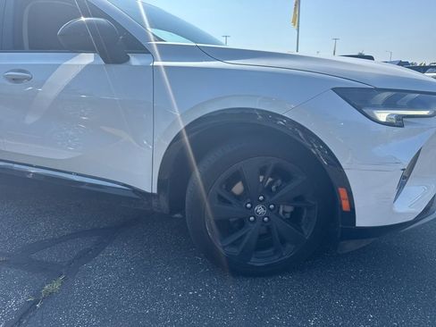 Used 2023 Buick Envision Essence w/ Sport Touring Package image 12