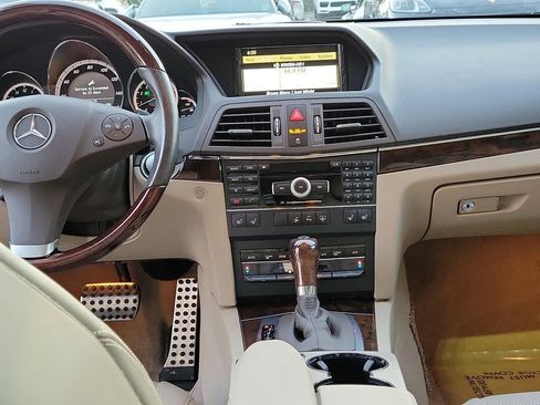 Used 2010 Mercedes-Benz E 350 Coupe image 22