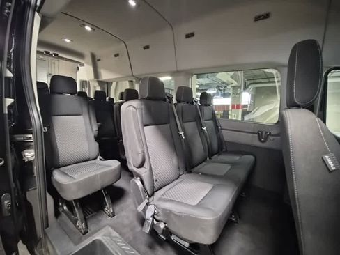 Used 2023 Ford Transit 350 XLT RWD image 10