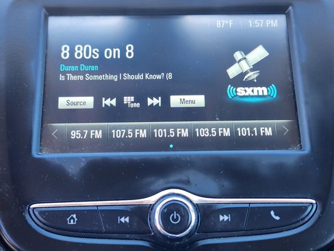 Used 2018 Chevrolet Equinox LT image 13