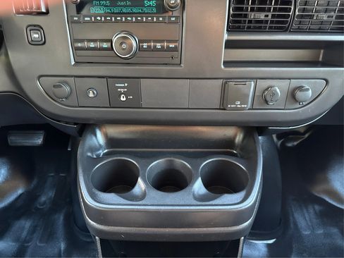 Used 2016 GMC Savana 2500 image 14