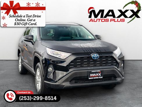Used 2020 Toyota RAV4 XLE image 1