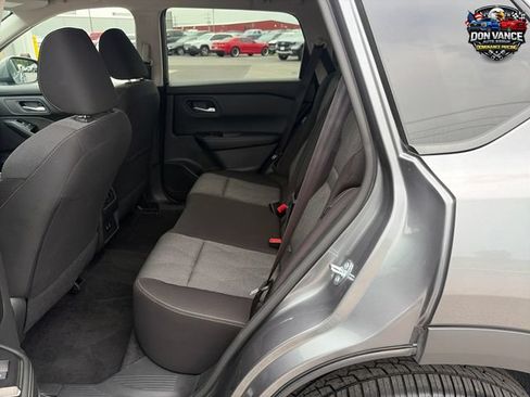 Used 2025 Nissan Rogue SV AWD/4WD image 23