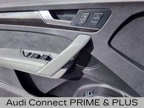 Used 2018 Audi SQ5 Premium Plus w/ Navigation Package image 11