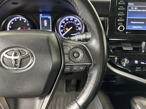 Used 2024 Toyota Camry SE image 24