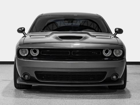 Used 2019 Dodge Challenger R/T Scat Pack w/ Dynamics Package RWD image 3
