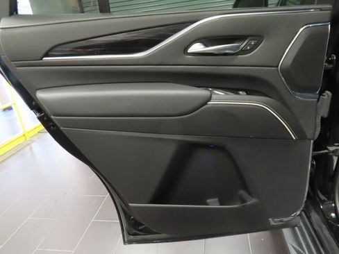 Used 2024 Cadillac Escalade Sport image 10