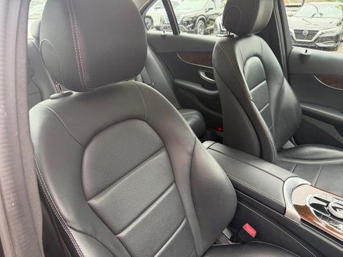 Used 2018 Mercedes-Benz C 300 4MATIC Sedan image 30