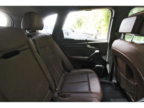 Used 2019 Audi Q5 2.0T Premium Plus w/ Premium Plus Package AWD/4WD image 11