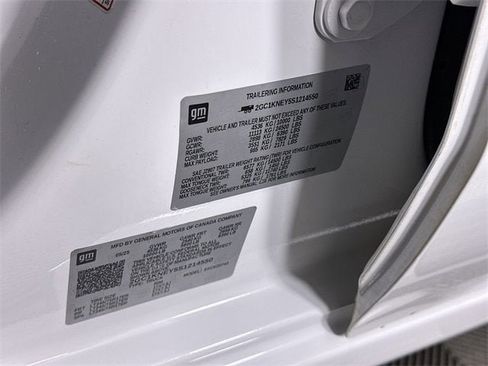 Used 2025 Chevrolet Silverado 2500 LT w/ Convenience Package image 35