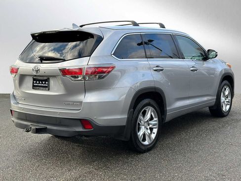 Used 2015 Toyota Highlander Limited image 3