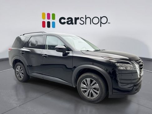 Used 2025 Nissan Pathfinder SV AWD/4WD image 7