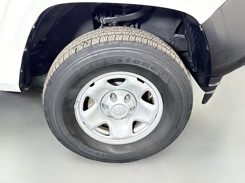 Used 2020 Toyota Tacoma SR RWD image 31