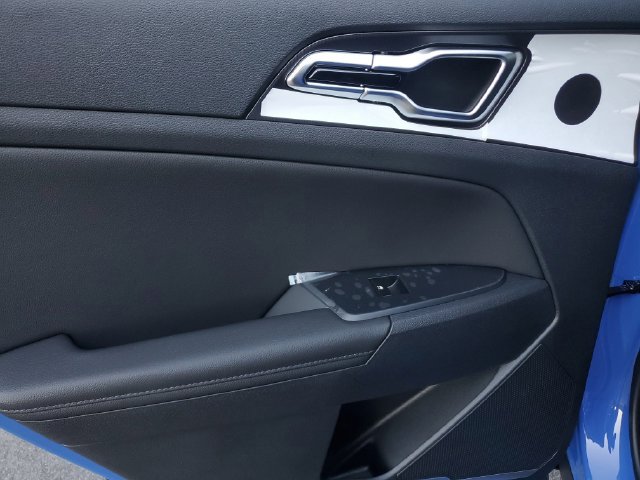 New 2026 Kia Sportage SX AWD/4WD image 15
