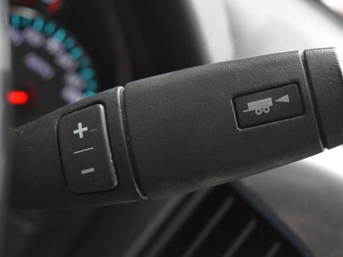 Used 2018 Chevrolet Silverado 1500 LT w/ All Star Edition image 23