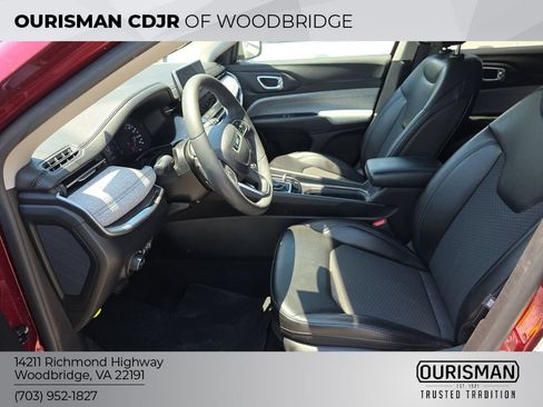 Used 2022 Jeep Compass Latitude AWD/4WD image 5