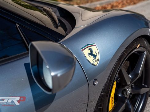 Used 2021 Ferrari F8 Tributo RWD image 35