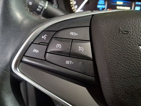 Used 2017 Cadillac XT5 Luxury image 17