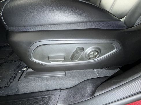 Used 2025 Jeep Grand Cherokee Limited image 14