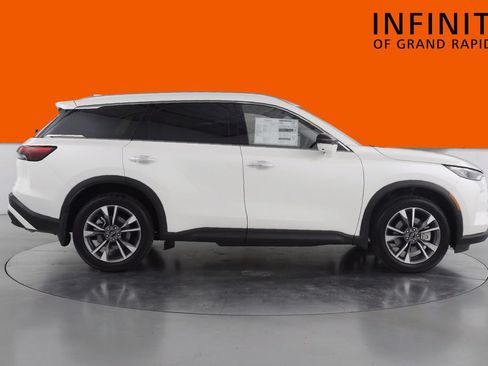 Used 2024 INFINITI QX60 Luxe AWD/4WD image 8