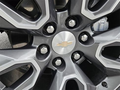 Certified 2024 Chevrolet Silverado 1500 LT image 18