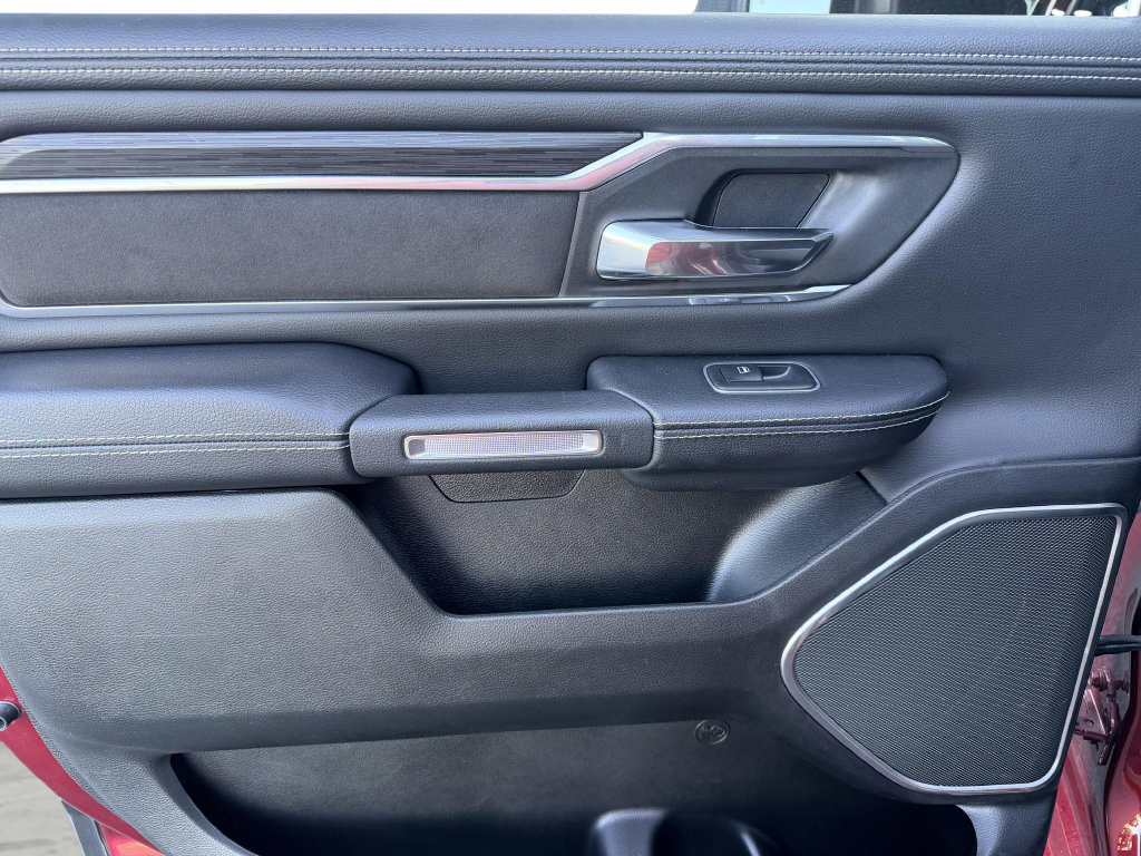 Used 2023 RAM 1500 Laramie AWD/4WD image 15