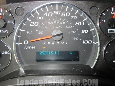 Used 2014 Chevrolet Express 3500 LT w/ LT Preferred Equipment Group image 9