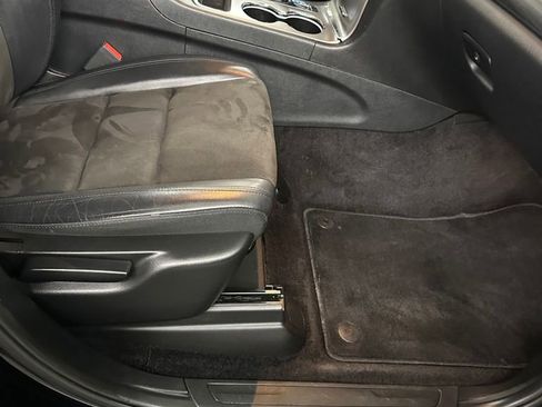 Used 2019 Jeep Grand Cherokee Altitude image 44