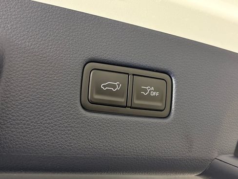 New 2026 Kia Carnival EX FWD image 45