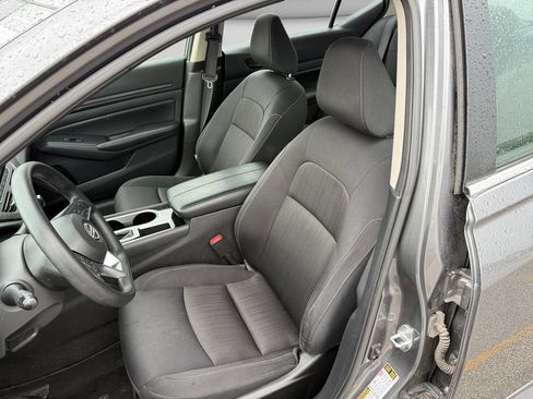 Used 2024 Nissan Altima 2.5 SV FWD image 21