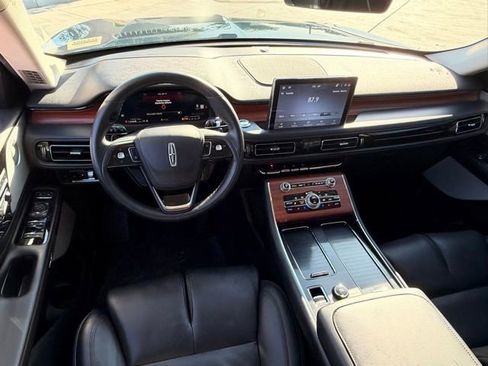 Used 2024 Lincoln Aviator Reserve w/ Equipment Group 201A AWD/4WD image 9