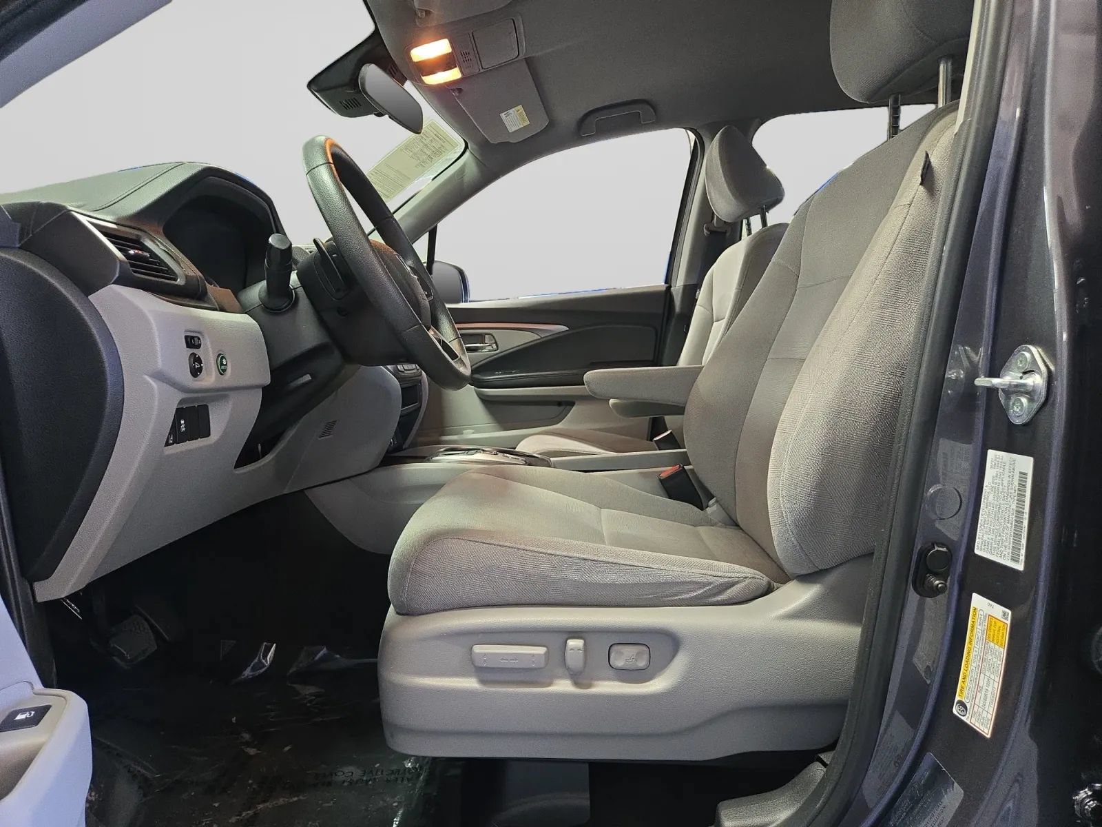 Used 2021 Honda Pilot EX image 16