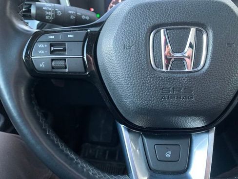 Certified 2023 Honda Pilot Elite image 13