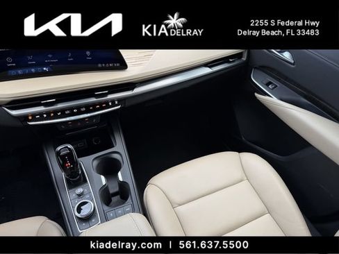 Used 2024 Cadillac XT4 Premium Luxury w/ Cold Weather Package FWD image 15