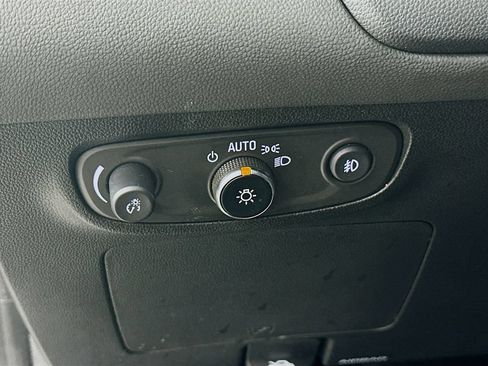 Used 2023 Buick Encore GX Preferred w/ Cold Weather Comfort Package AWD/4WD image 15