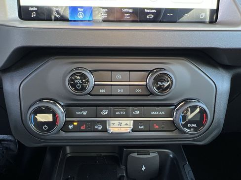 New 2025 Ford Bronco Outer Banks image 21