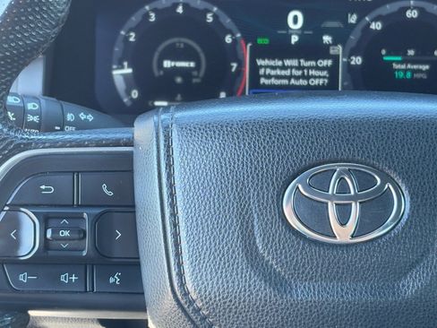 Used 2024 Toyota Tacoma TRD Off-Road image 19