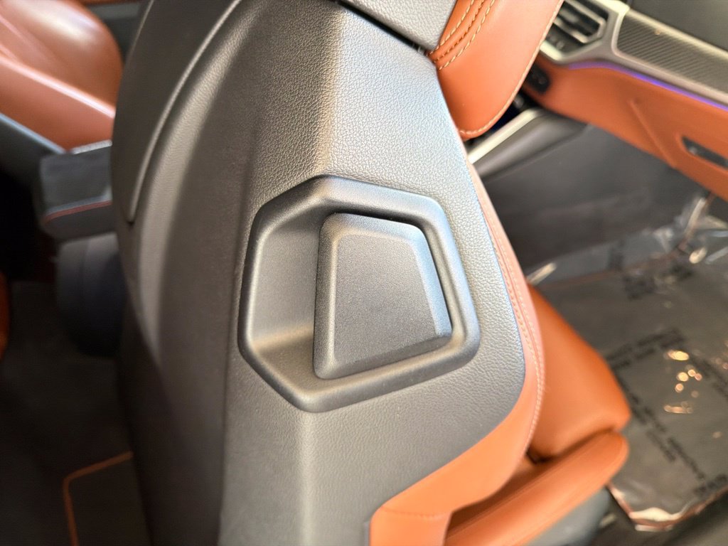 Used 2022 BMW M4 xDrive Competition AWD/4WD image 40