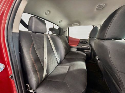 Used 2022 Toyota Tacoma SR5 w/ Technology Package RWD image 10