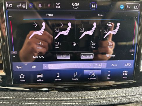 Used 2023 Chrysler Pacifica Limited image 23