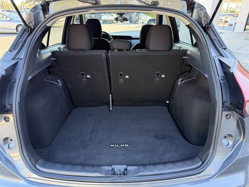 Used 2024 Nissan Kicks S image 33