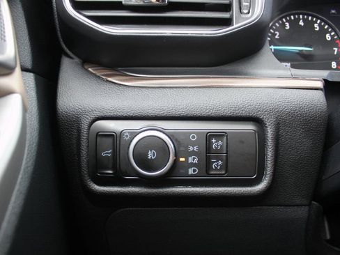Used 2024 Ford Explorer Limited image 15