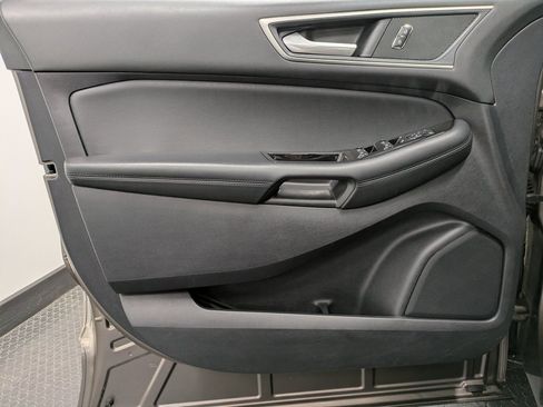 Used 2019 Ford Edge SEL w/ Equipment Group 201A image 8