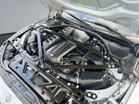 Used 2022 BMW M4 Coupe w/ Executive Package RWD image 14